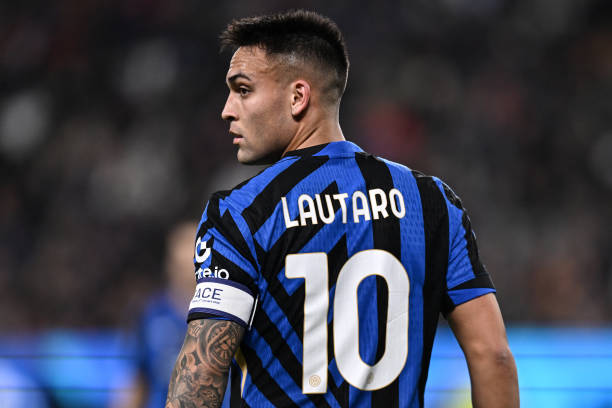 慈善赛的深 慈善赛的深