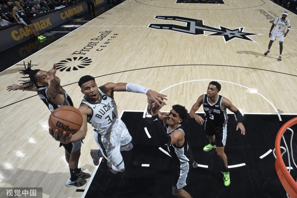 军失之交臂 军失之交臂