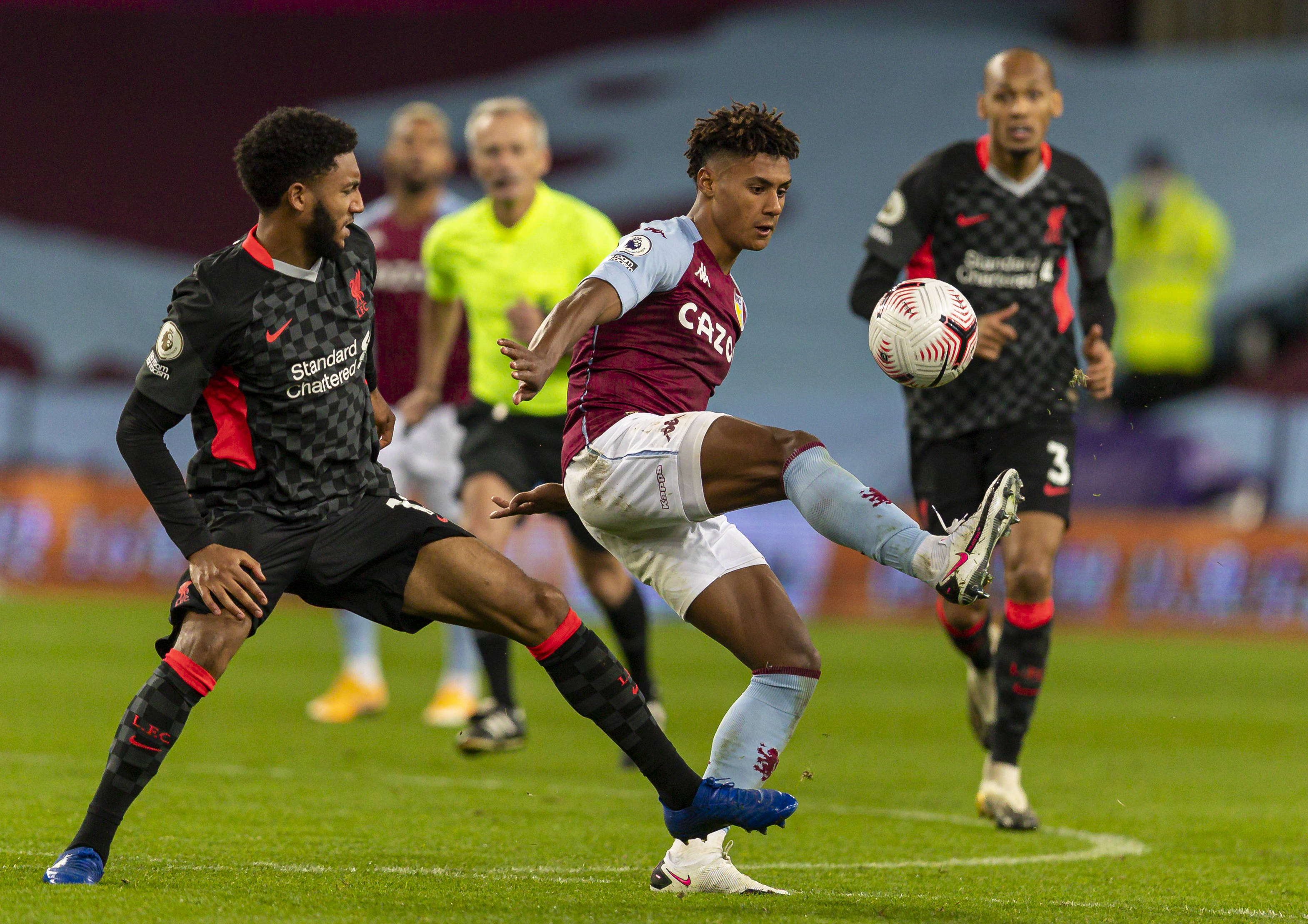 球鞋最终以 球鞋最终以